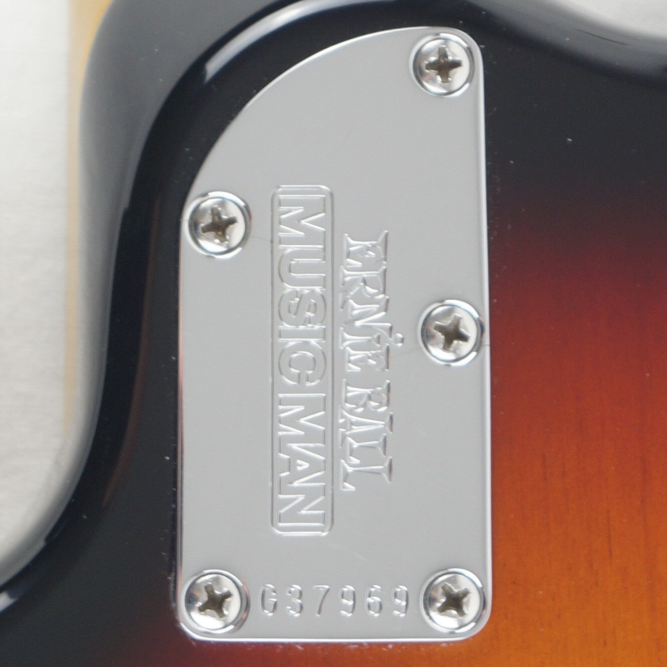 Music Man Silhouette HSH Hardtail - USA 2007 - Vintage Burst - Mit Koffer