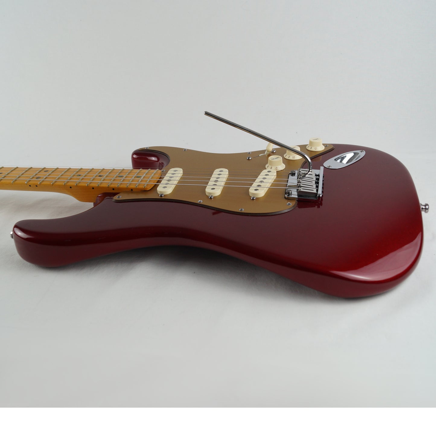 Fender American Deluxe Stratocaster V-Neck - USA 2007 - Candy Apple Red - Mit Koffer