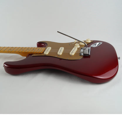 Fender American Deluxe Stratocaster V-Neck - USA 2007 - Candy Apple Red - Mit Koffer