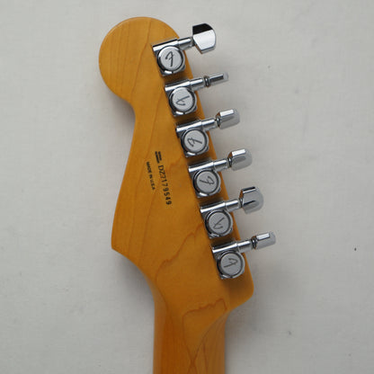 Fender American Deluxe Stratocaster V-Neck - USA 2007 - Candy Apple Red - Mit Koffer