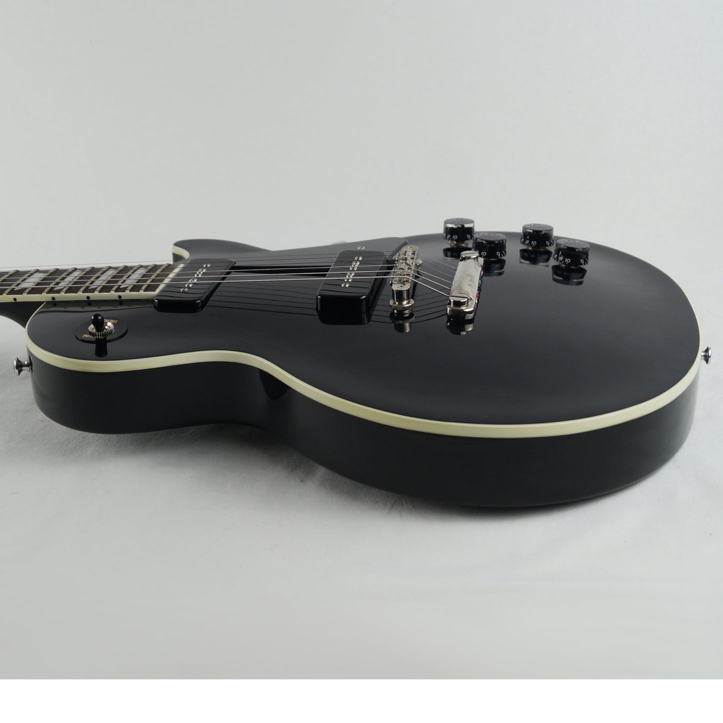 Gibson Les Paul Classic - USA 2018 - Ebony, Schwarz - P-90 - Mit Koffer