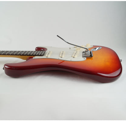 Fender American Deluxe Stratocaster - USA 2002 - Aged Cherry Burst