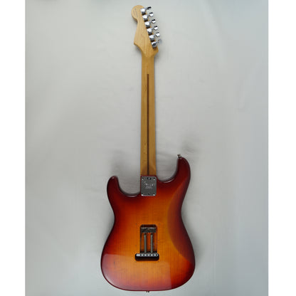 Fender American Deluxe Stratocaster - USA 2002 - Aged Cherry Burst
