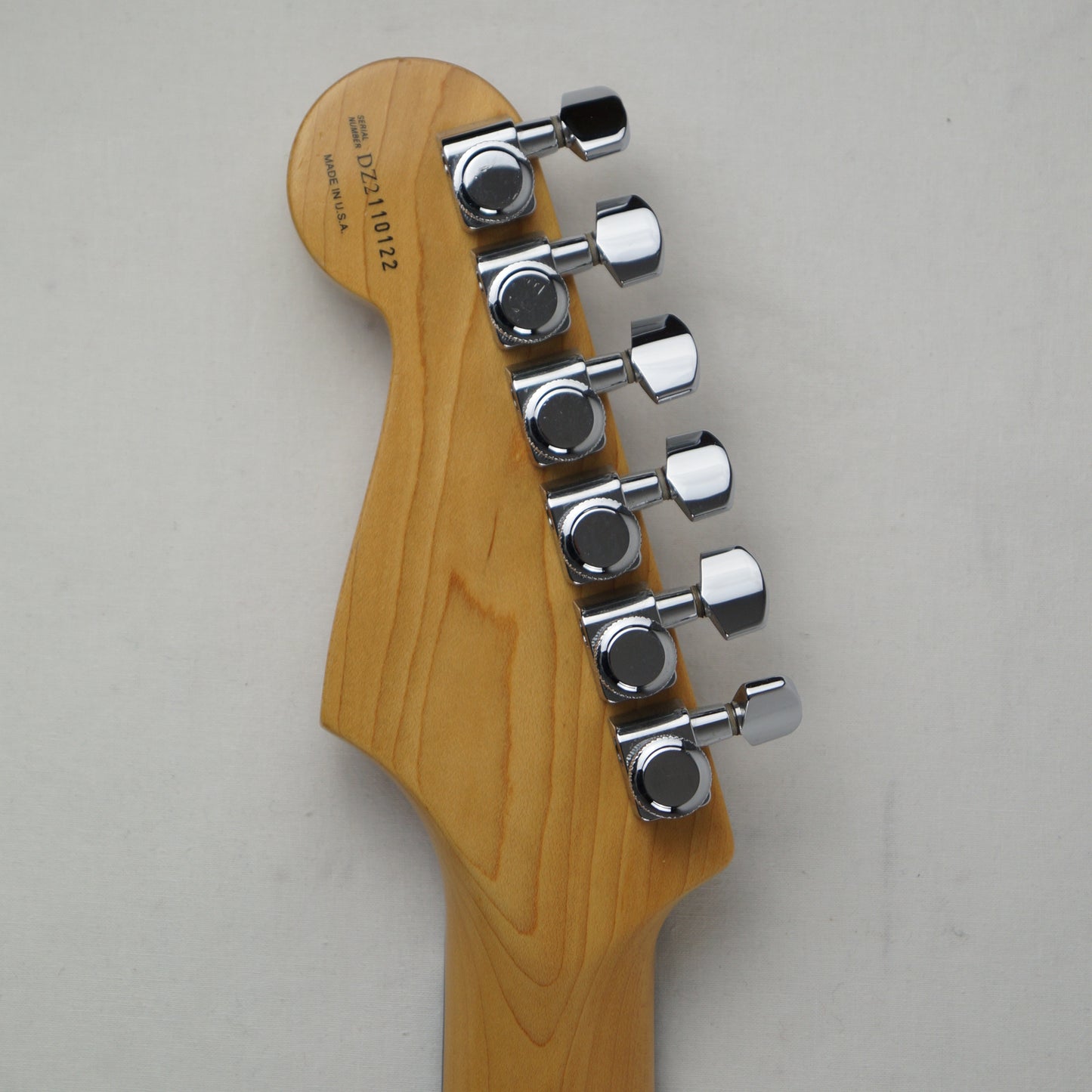 Fender American Deluxe Stratocaster - USA 2002 - Aged Cherry Burst