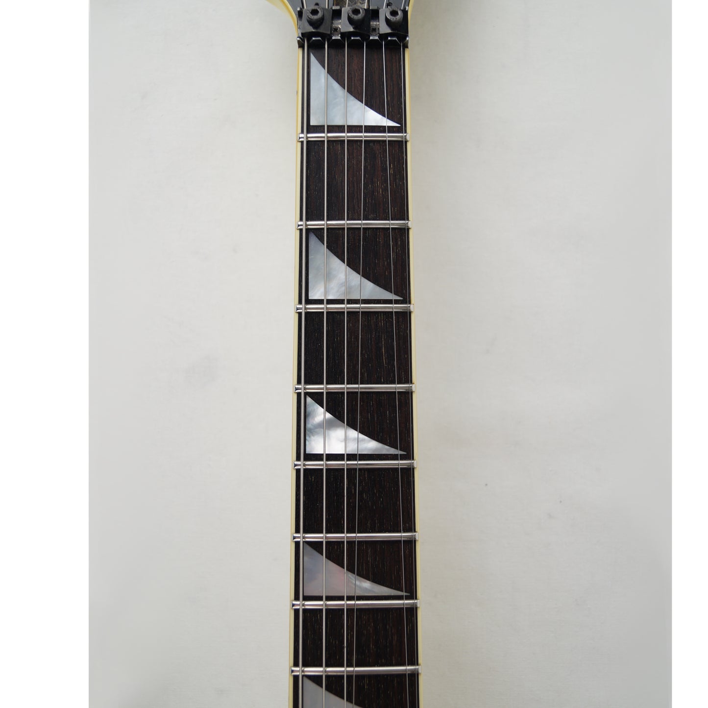 Charvel Model 6 - Japan 1987/1988 - Pearl White, Weiß