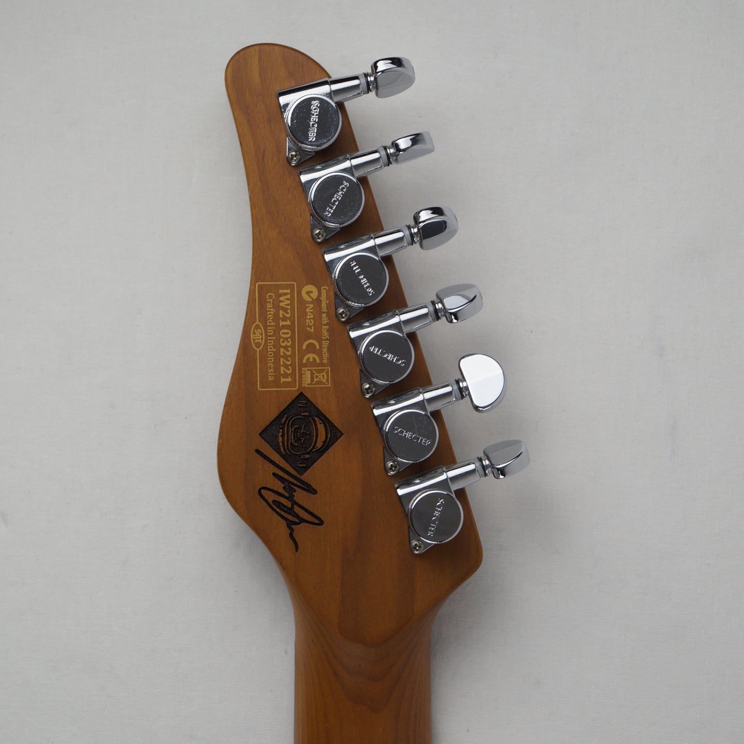 Schecter Nick Johnston Signature HSS - 2021 - Atomic Orange