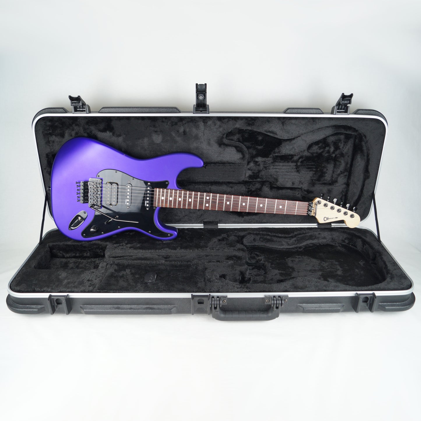 Charvel USA Select So Cal Style 1 HSS FR - Satin Plum - Mit Koffer