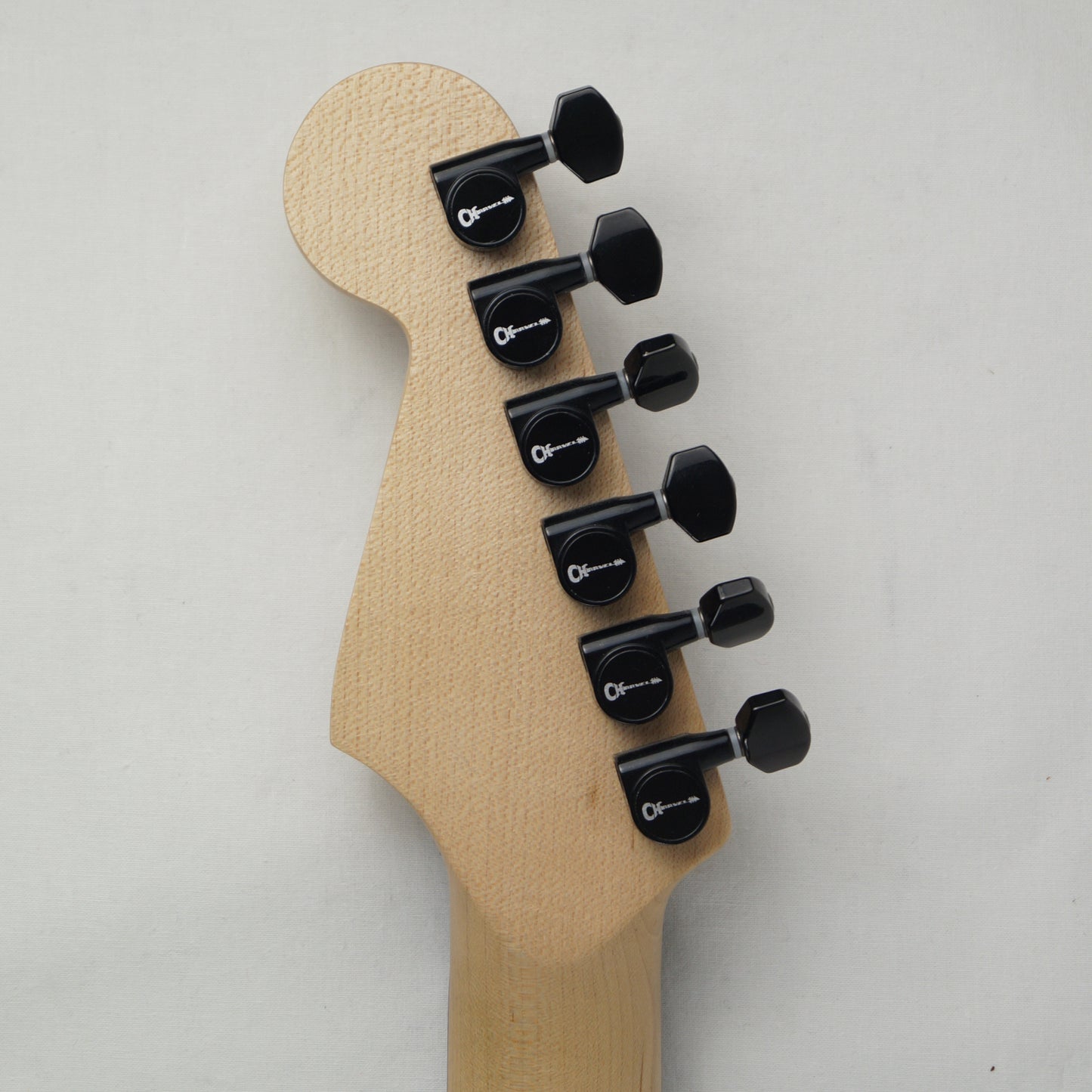 Charvel USA Select So Cal Style 1 HSS FR - Satin Plum - Mit Koffer