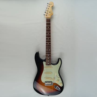 Fender Classic Player 60s Stratocaster - 2019 - 3-Color Sunburst
