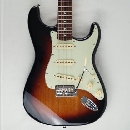 Fender Classic Player 60s Stratocaster - 2019 - 3-Color Sunburst