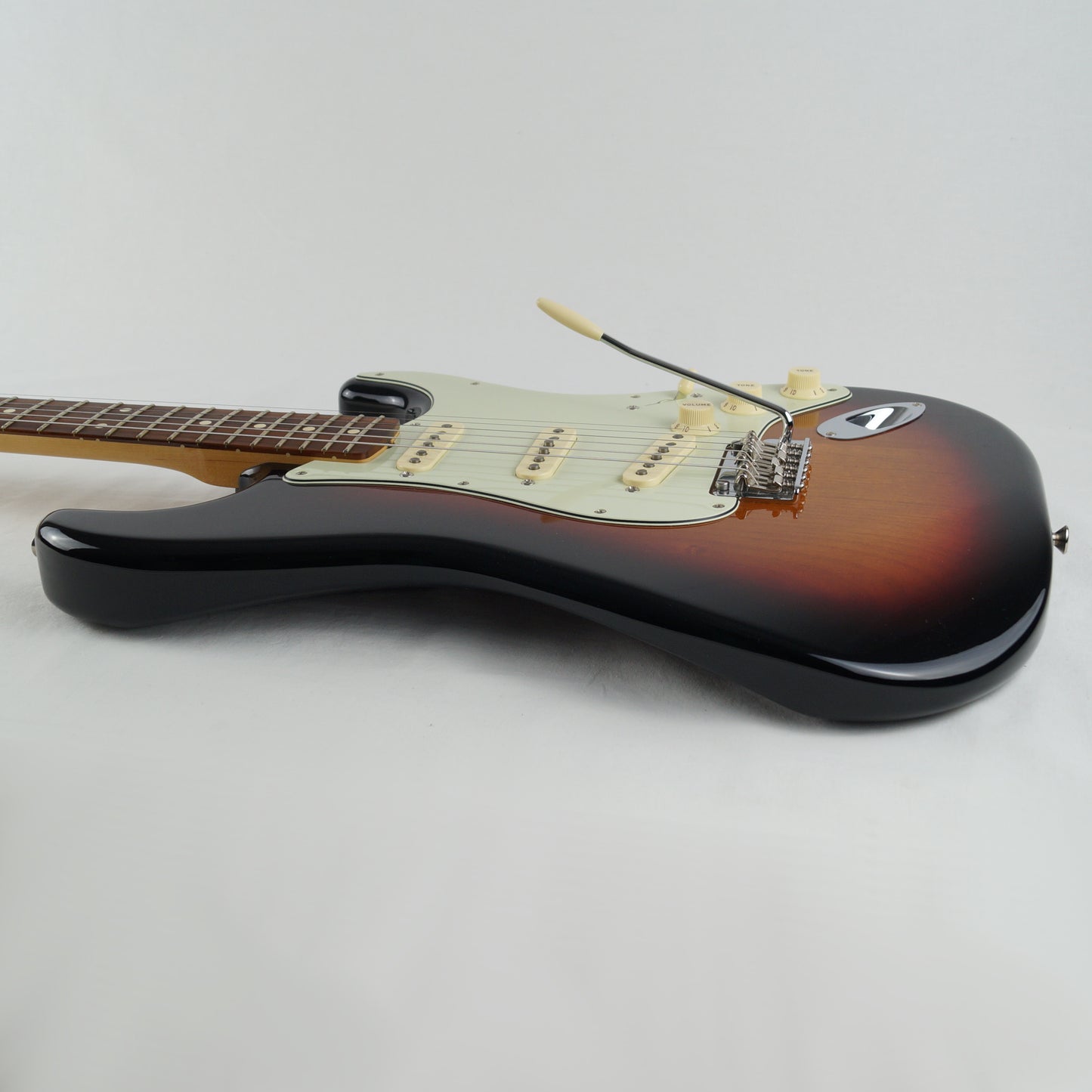 Fender Classic Player 60s Stratocaster - 2019 - 3-Color Sunburst