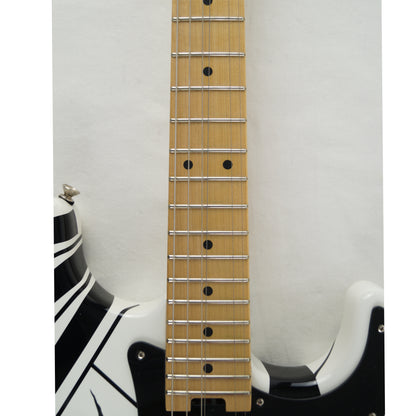EVH Striped Series - 2014 - White with Black Stripes, Schwarz-Weiß