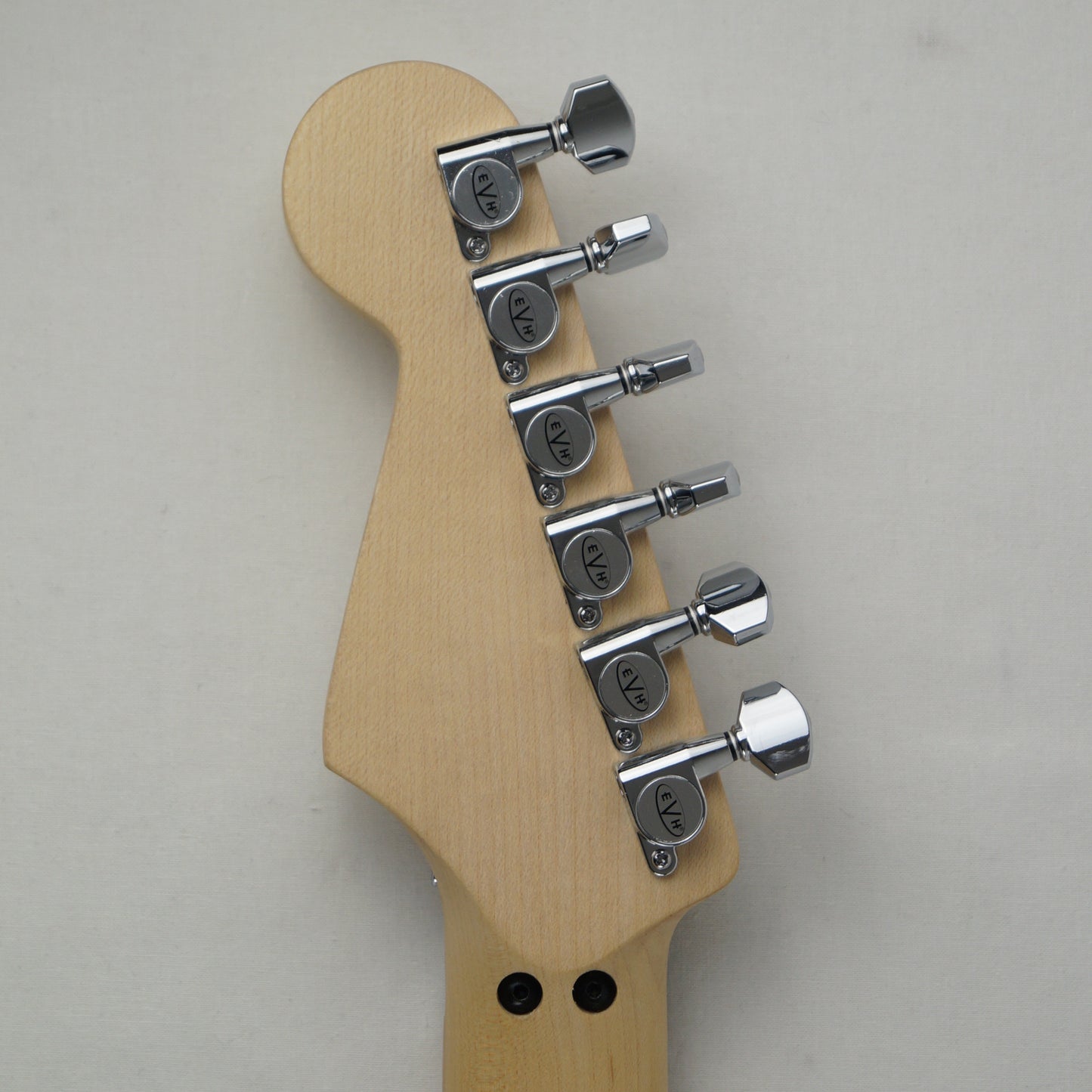 EVH Striped Series - 2014 - White with Black Stripes, Schwarz-Weiß