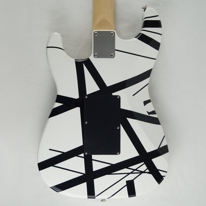EVH Striped Series - 2014 - White with Black Stripes, Schwarz-Weiß