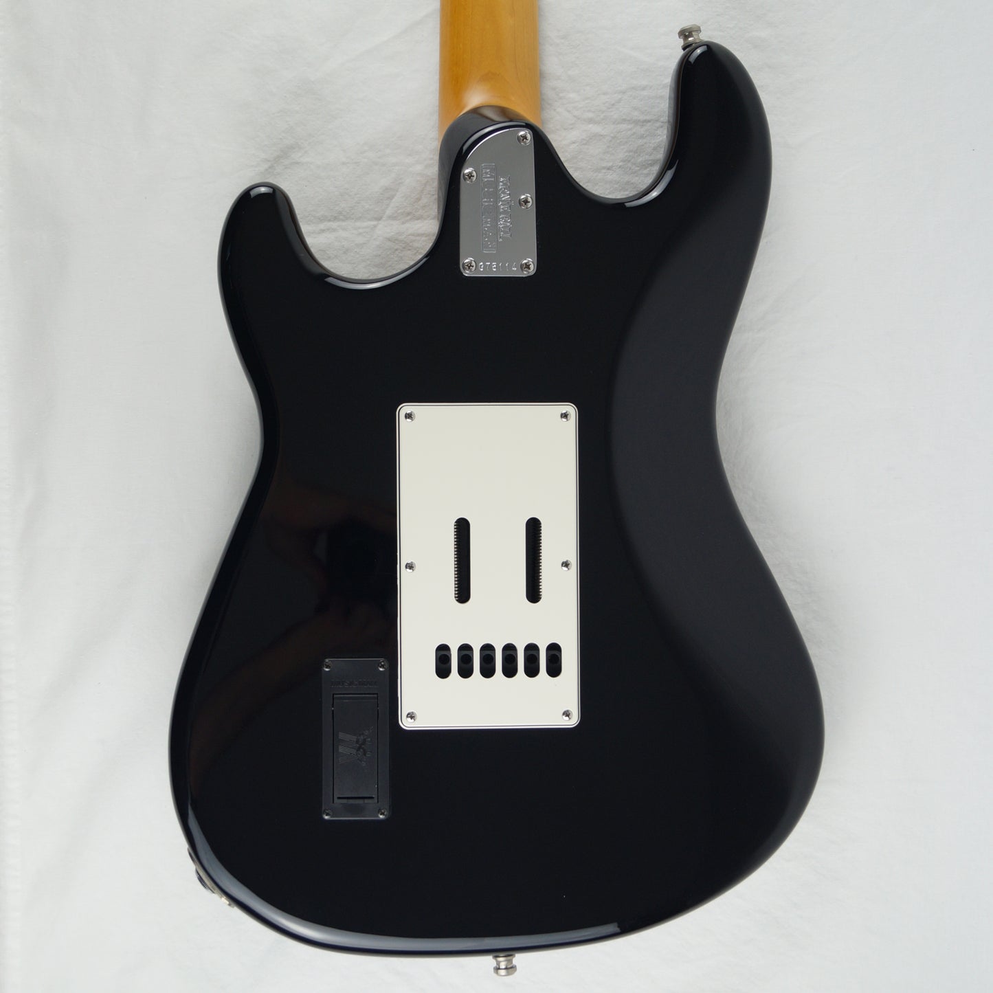 Music Man Cutlass - USA 2016 - Black, Schwarz - Mit Koffer