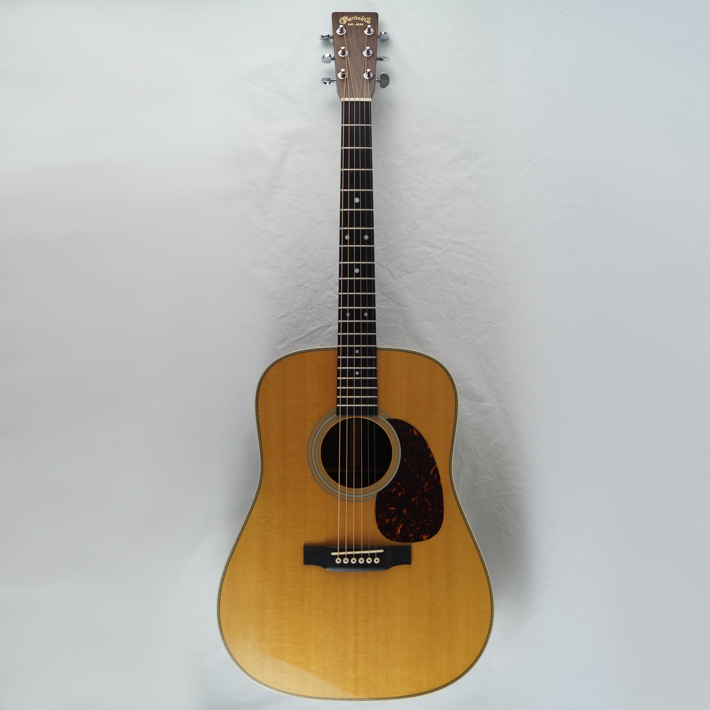 Martin Standard Series HD-28 - USA 2015 - Natural - Dreadnought - Mit Koffer