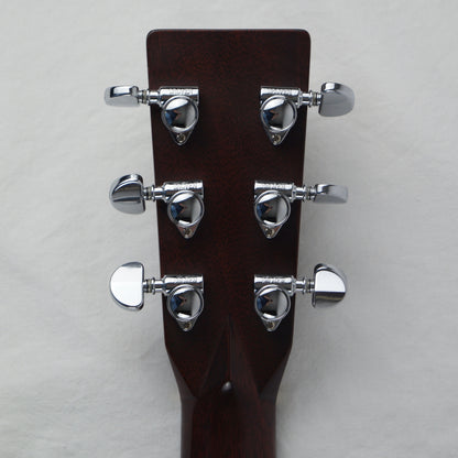 Martin Standard Series HD-28 - USA 2015 - Natural - Dreadnought - Mit Koffer