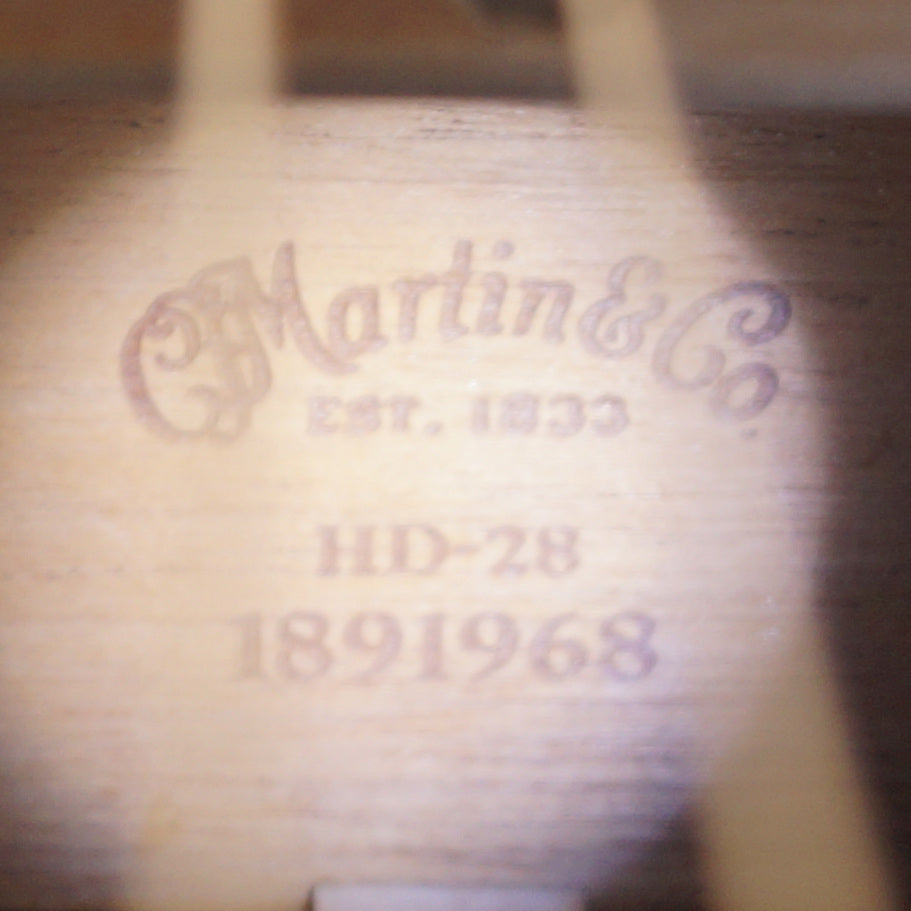 Martin Standard Series HD-28 - USA 2015 - Natural - Dreadnought - Mit Koffer