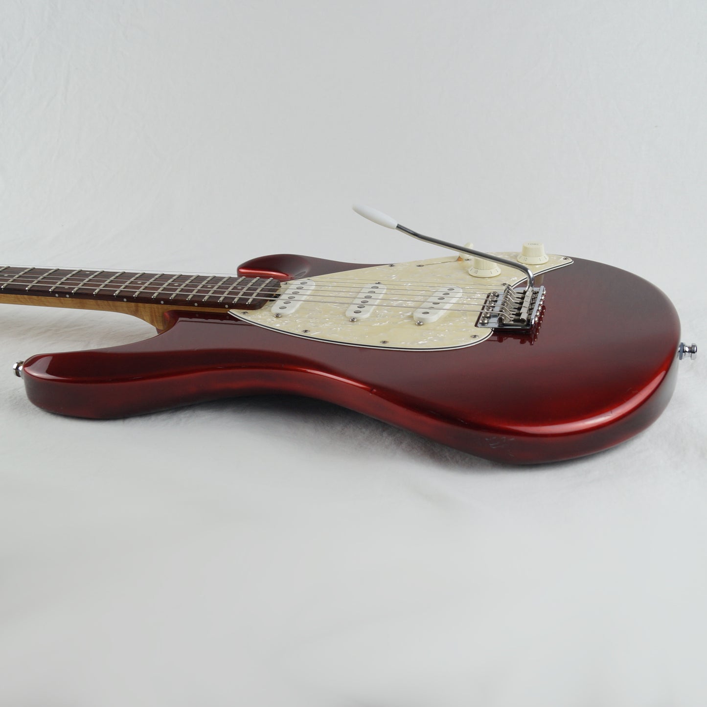 Music Man Silhouette Special - USA 1996 - Candy Red, Rot - Mit Koffer