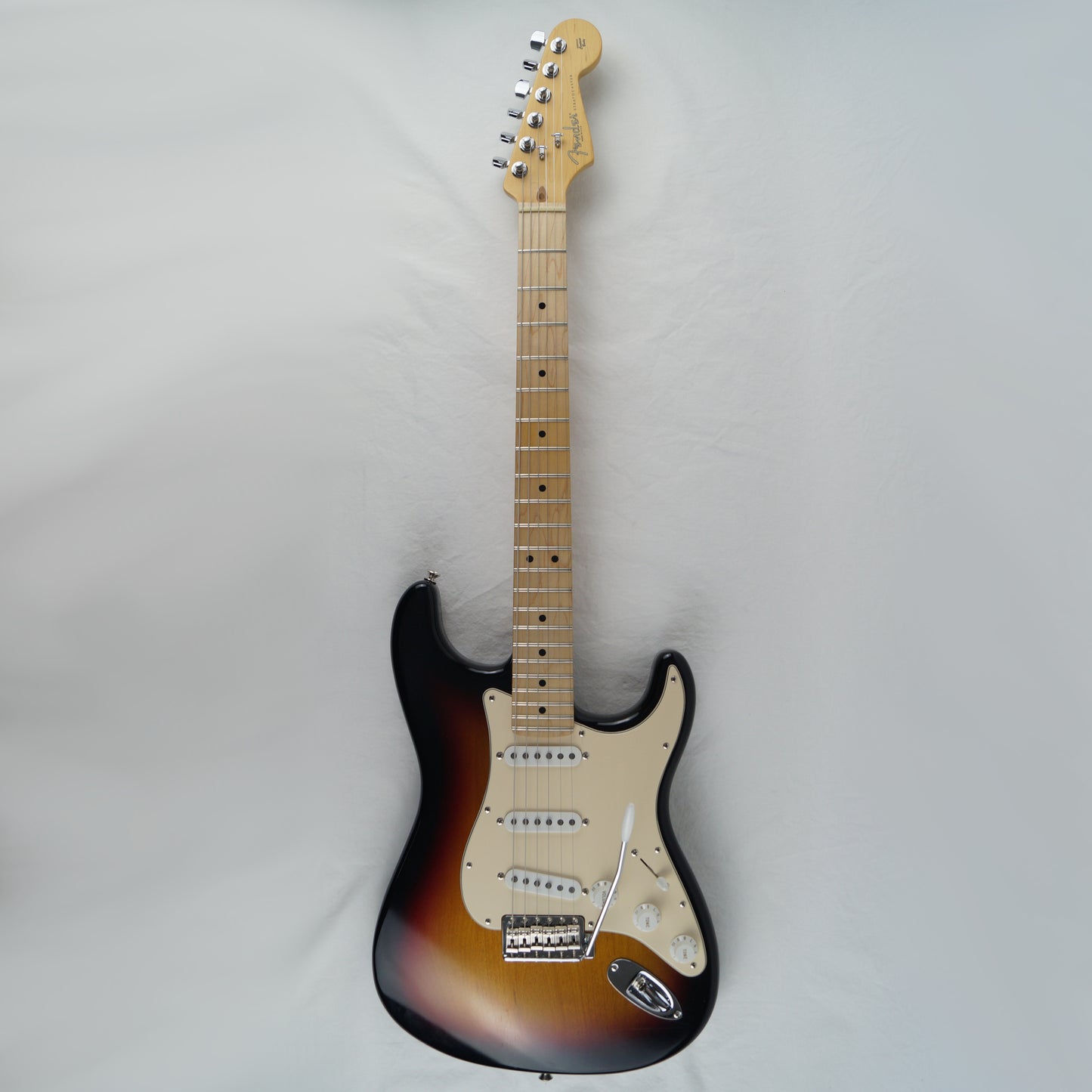 Fender Highway One Stratocaster - USA 2005 - 3 Color Sunburst - Mit Gigbag