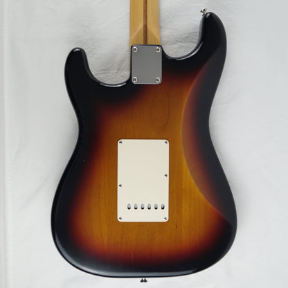 Fender Highway One Stratocaster - USA 2005 - 3 Color Sunburst - Mit Gigbag