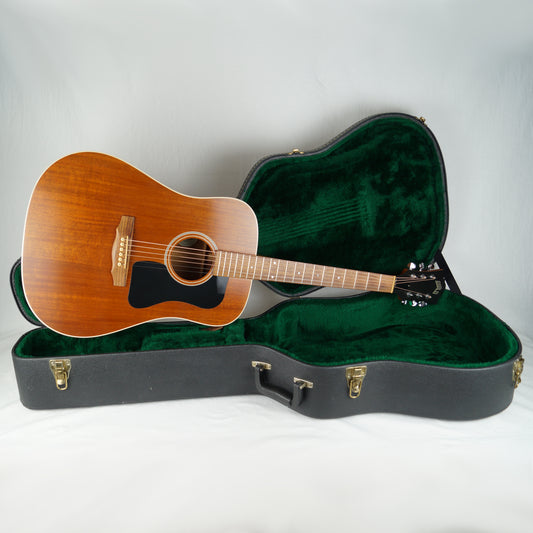 Guild D25 - USA 2003 - Amber, Braun - Dreadnought - Mit Koffer