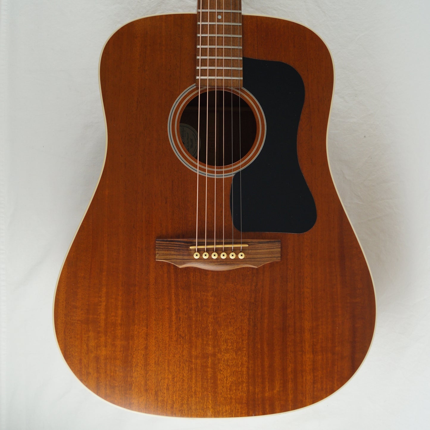 Guild D25 - USA 2003 - Amber, Braun - Dreadnought - Mit Koffer