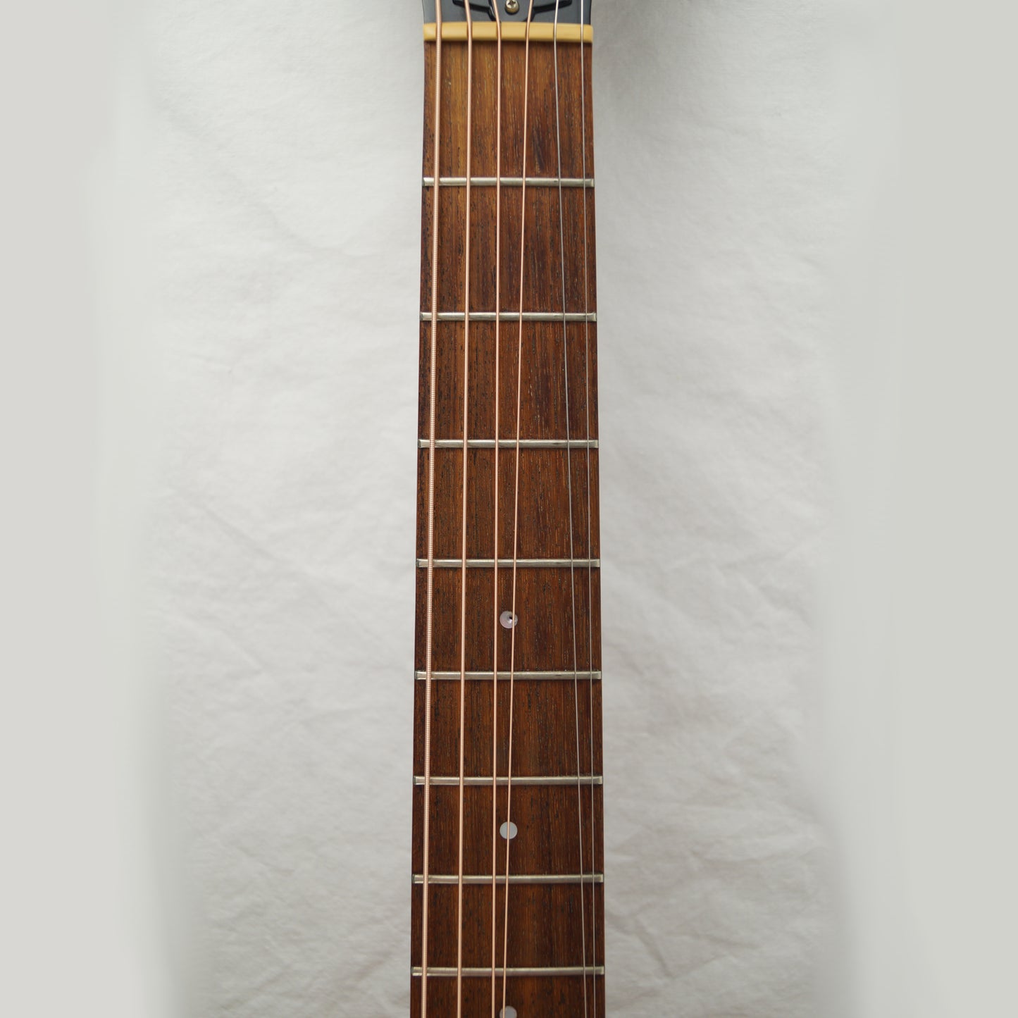 Guild D25 - USA 2003 - Amber, Braun - Dreadnought - Mit Koffer