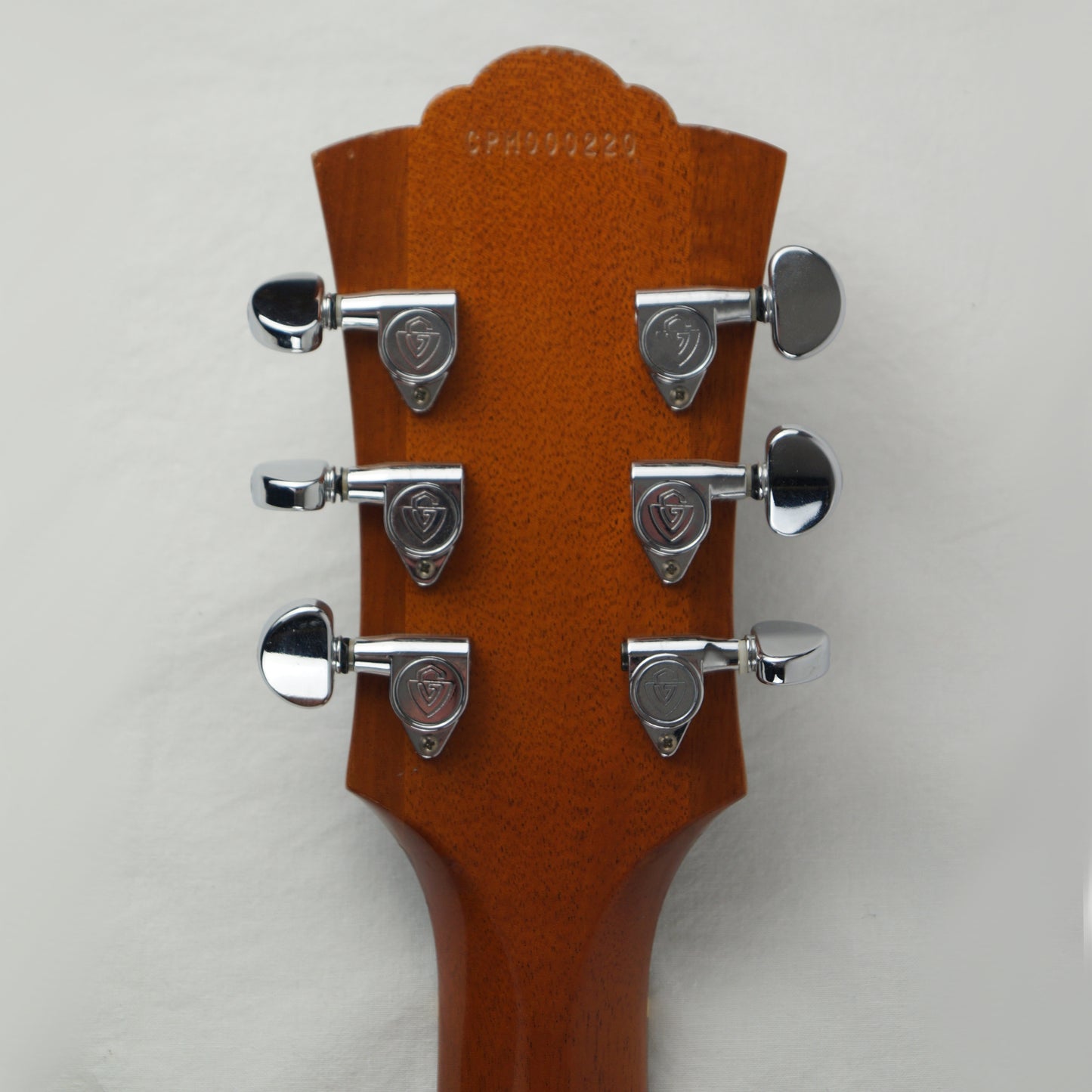 Guild D25 - USA 2003 - Amber, Braun - Dreadnought - Mit Koffer