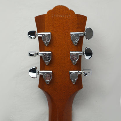 Guild D25 - USA 2003 - Amber, Braun - Dreadnought - Mit Koffer