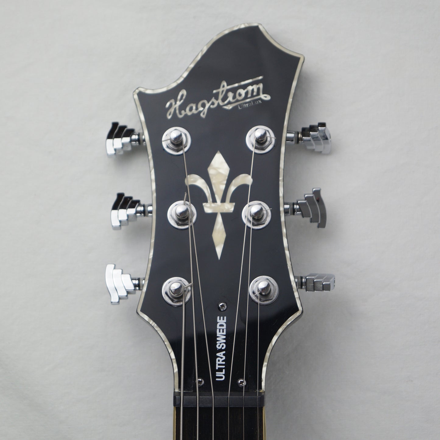 Hagstrom Ultra Swede - Cosmic Black Burst