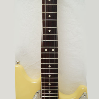 Fender American Performer Mustang - USA 2021 - Vintage White, Weiß - Mit Gigbag