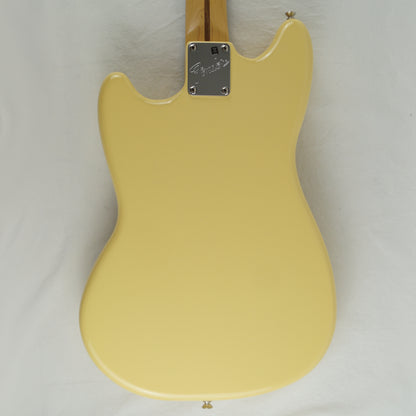 Fender American Performer Mustang - USA 2021 - Vintage White, Weiß - Mit Gigbag