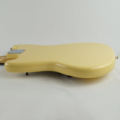 Fender American Performer Mustang - USA 2021 - Vintage White, Weiß - Mit Gigbag