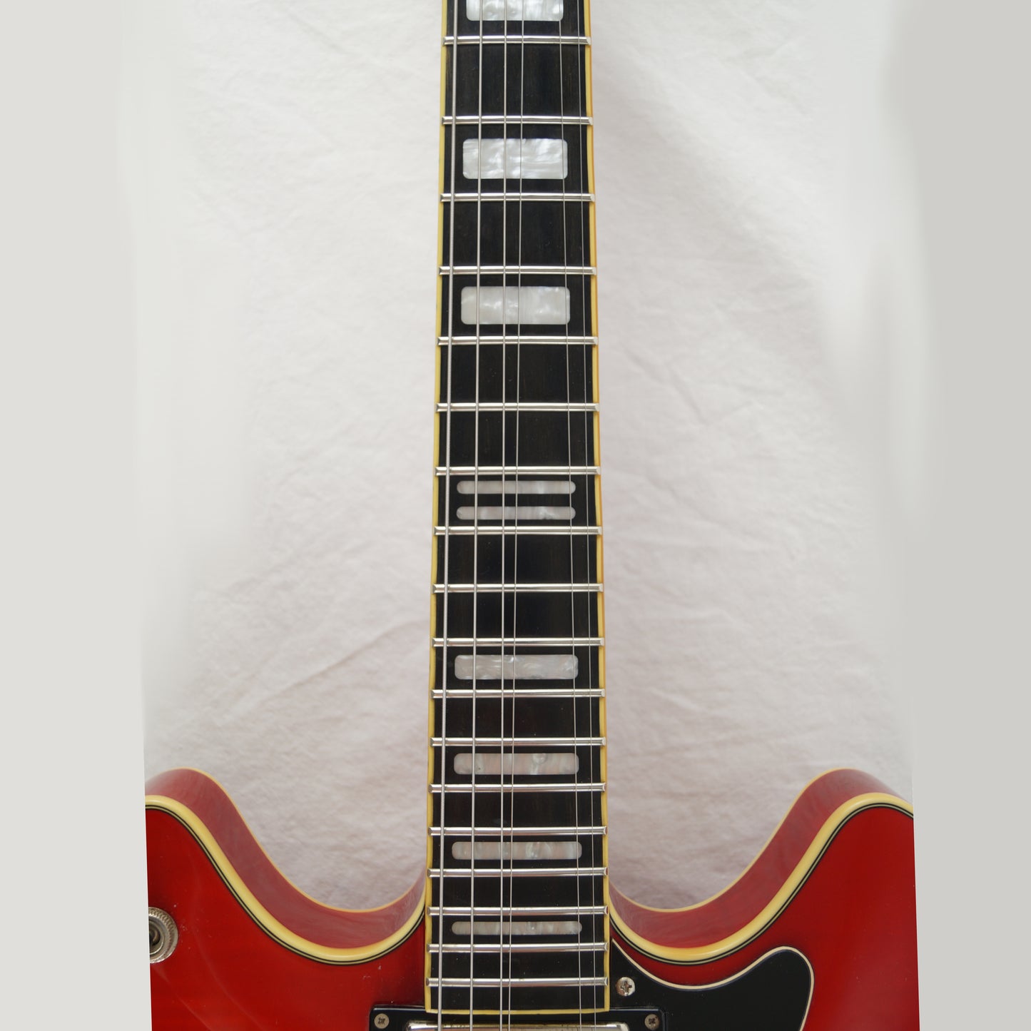 Hagstrom Viking Deluxe - Cherry Sunburst