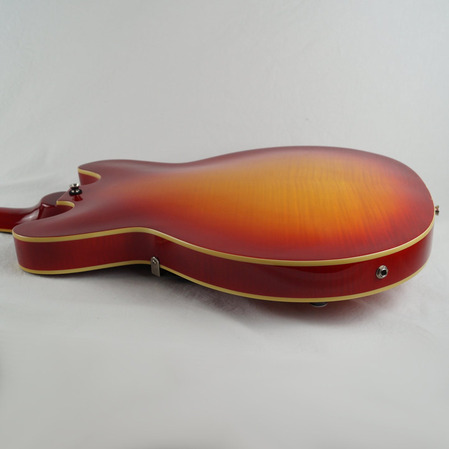 Hagstrom Viking Deluxe - Cherry Sunburst
