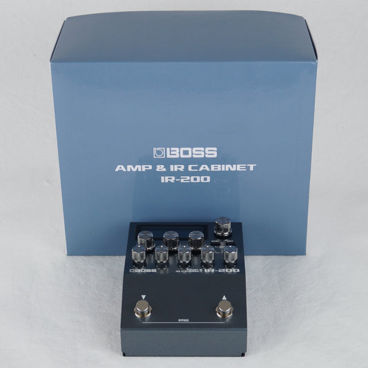 BOSS IR-200 Amp & IR Cabinet - Mit Originalkarton und Netzteil