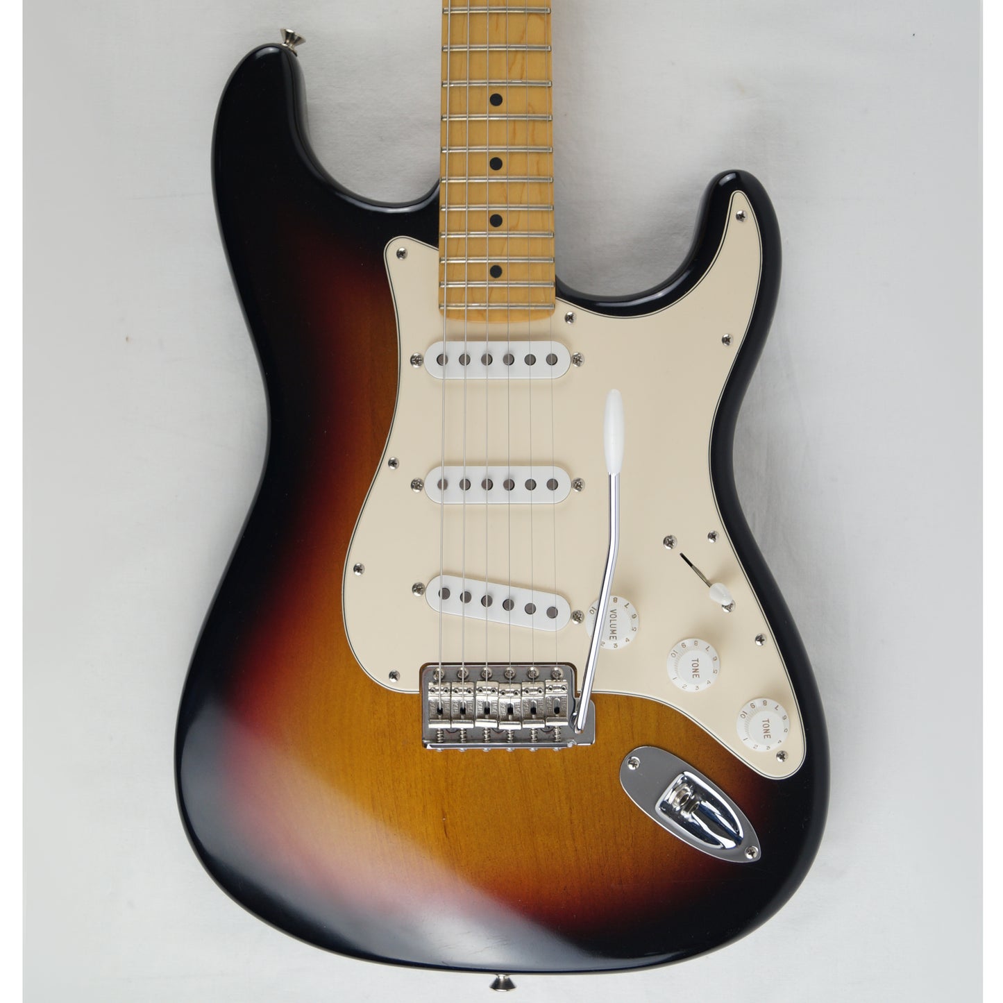 Fender Highway One Stratocaster - USA 2004 - 3-Color Sunburst - Mit Gigbag